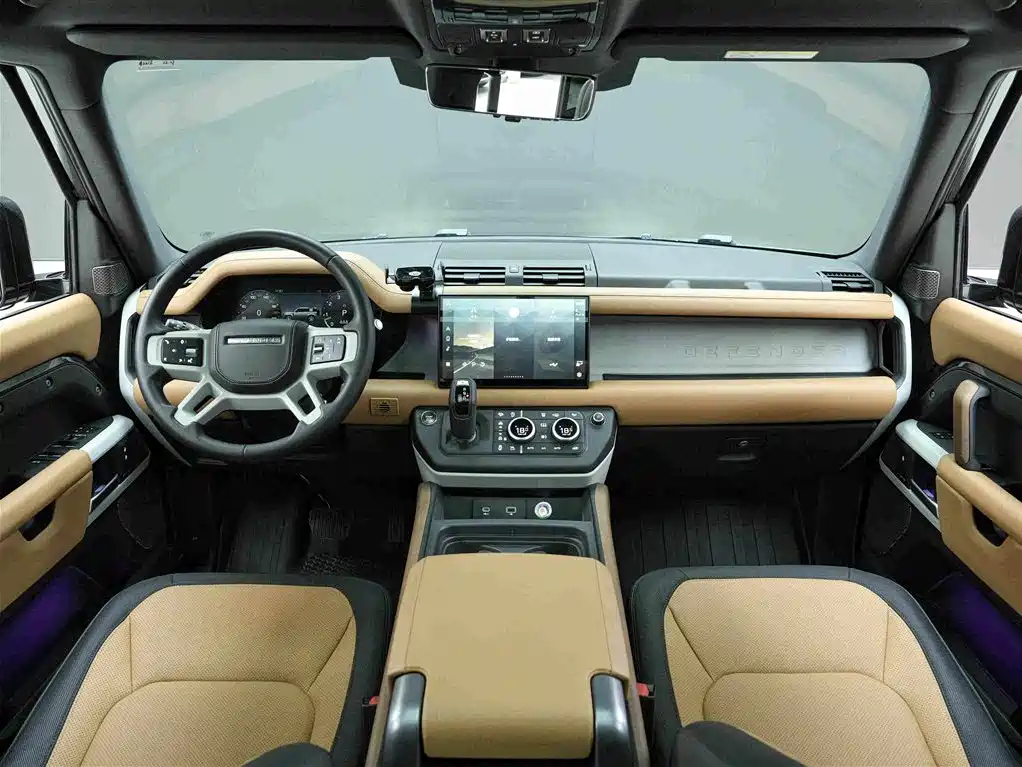 Land Rover Defender — миниатюра 6