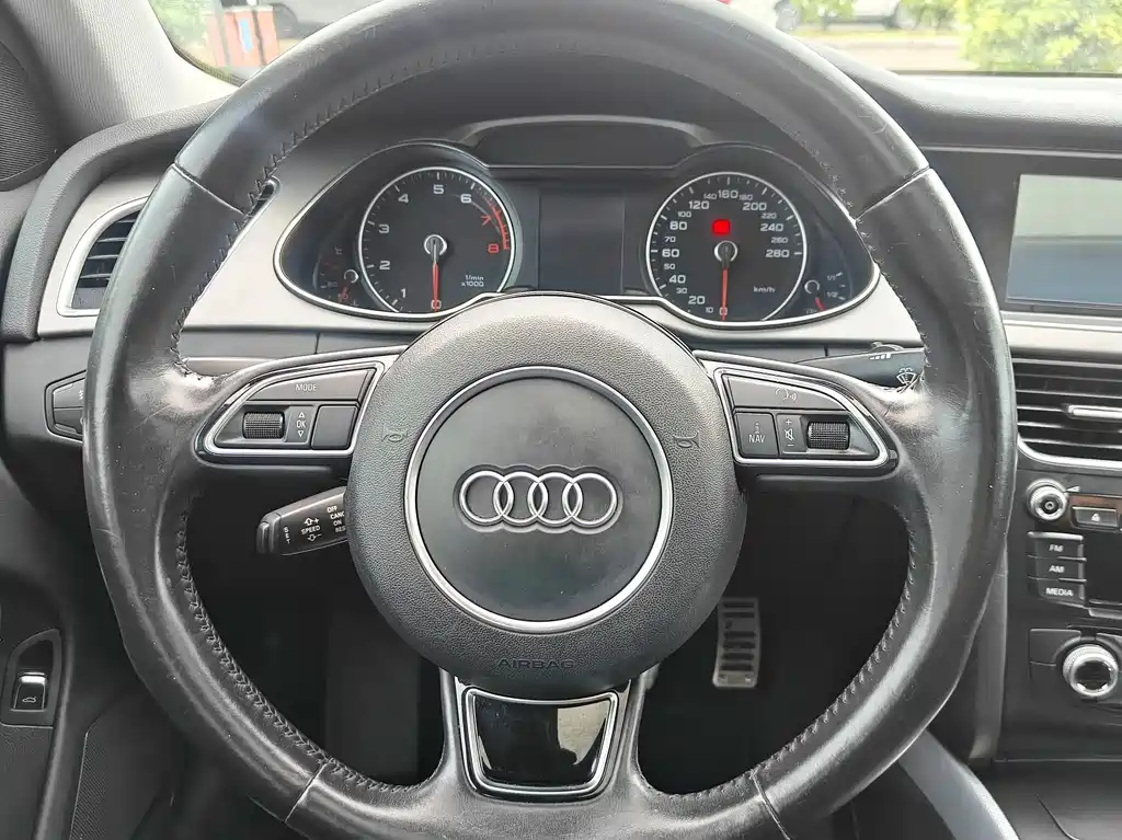 Audi A4L — миниатюра 18