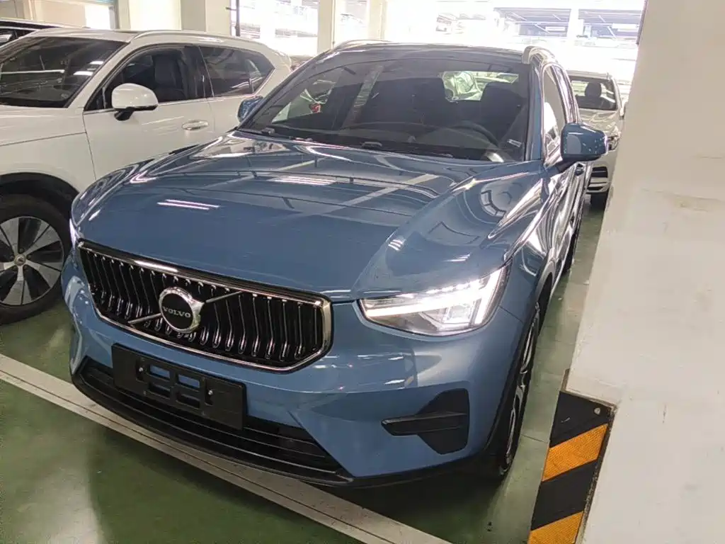 Volvo XC40 — миниатюра 2