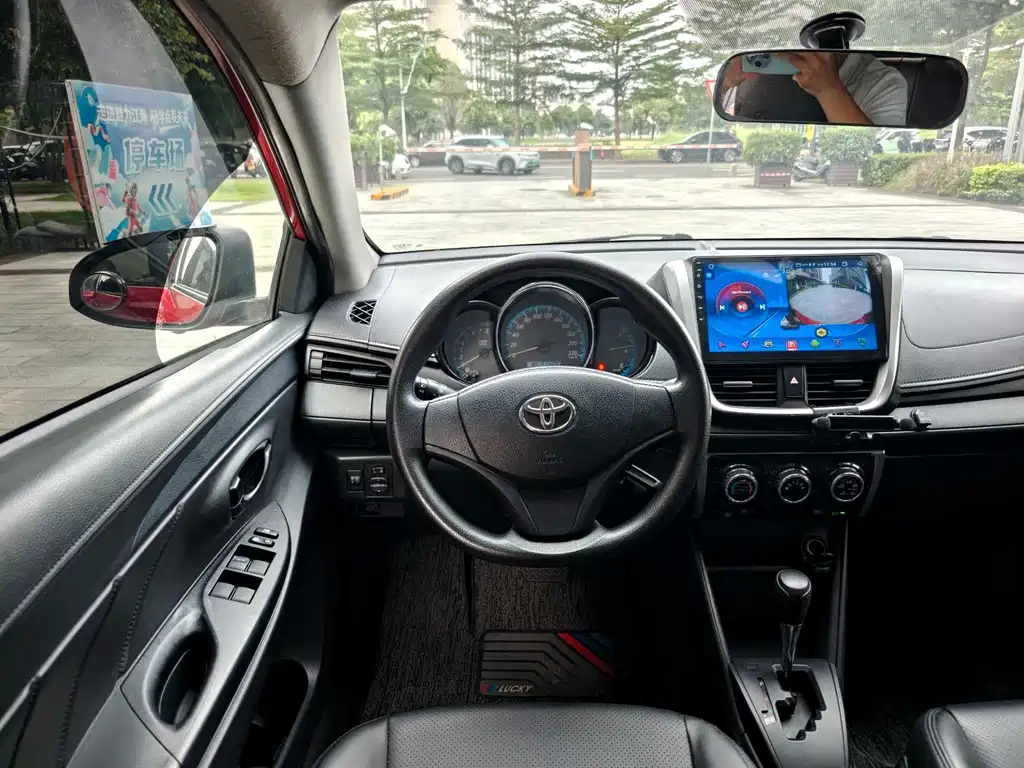Toyota Yaris L — миниатюра 11