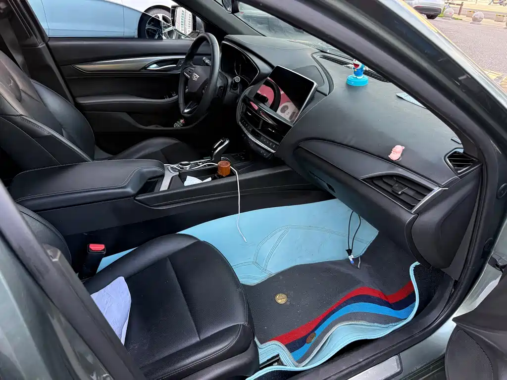 Cadillac CT5 — миниатюра 12