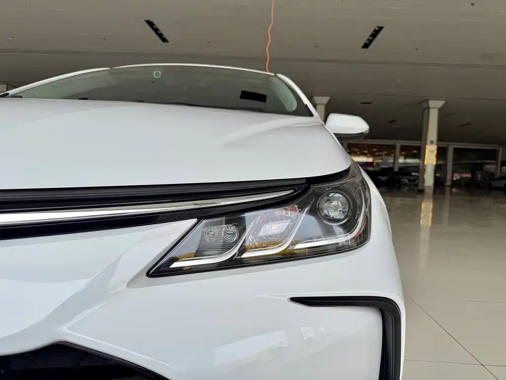 Toyota Corolla — миниатюра 4