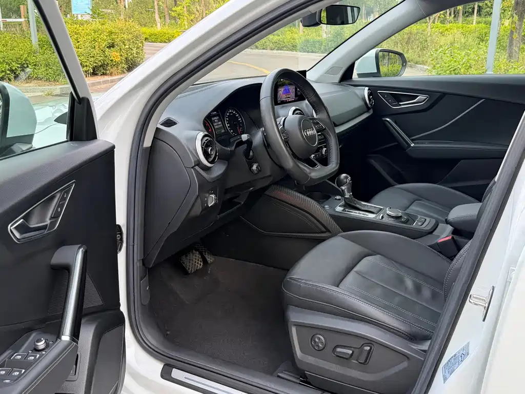 Audi Q2L — миниатюра 4