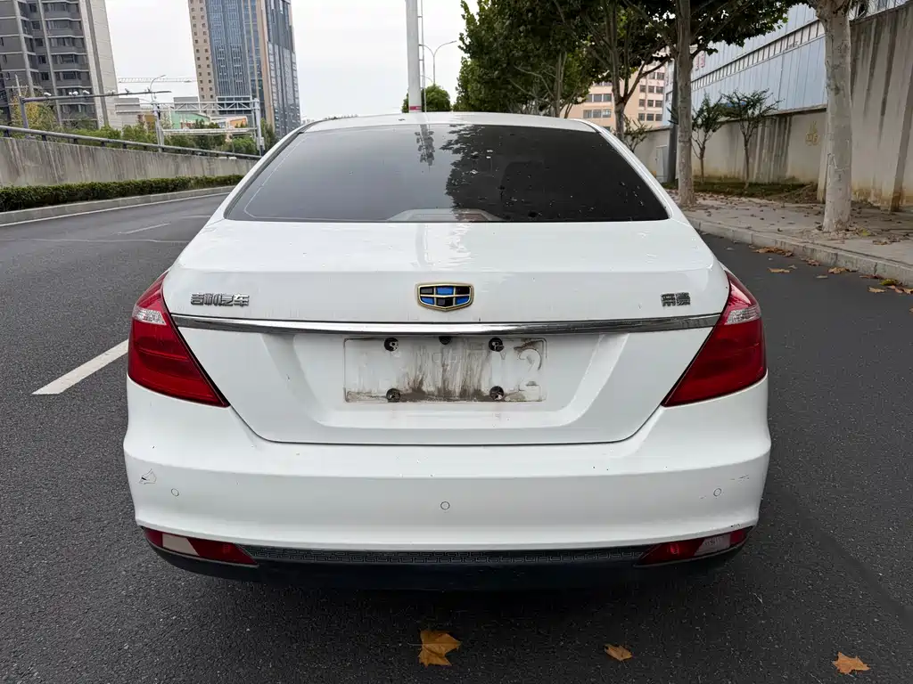 Geely Emgrand — миниатюра 5