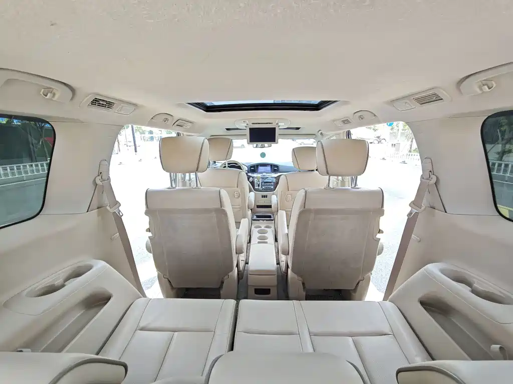 Nissan Quest — миниатюра 19