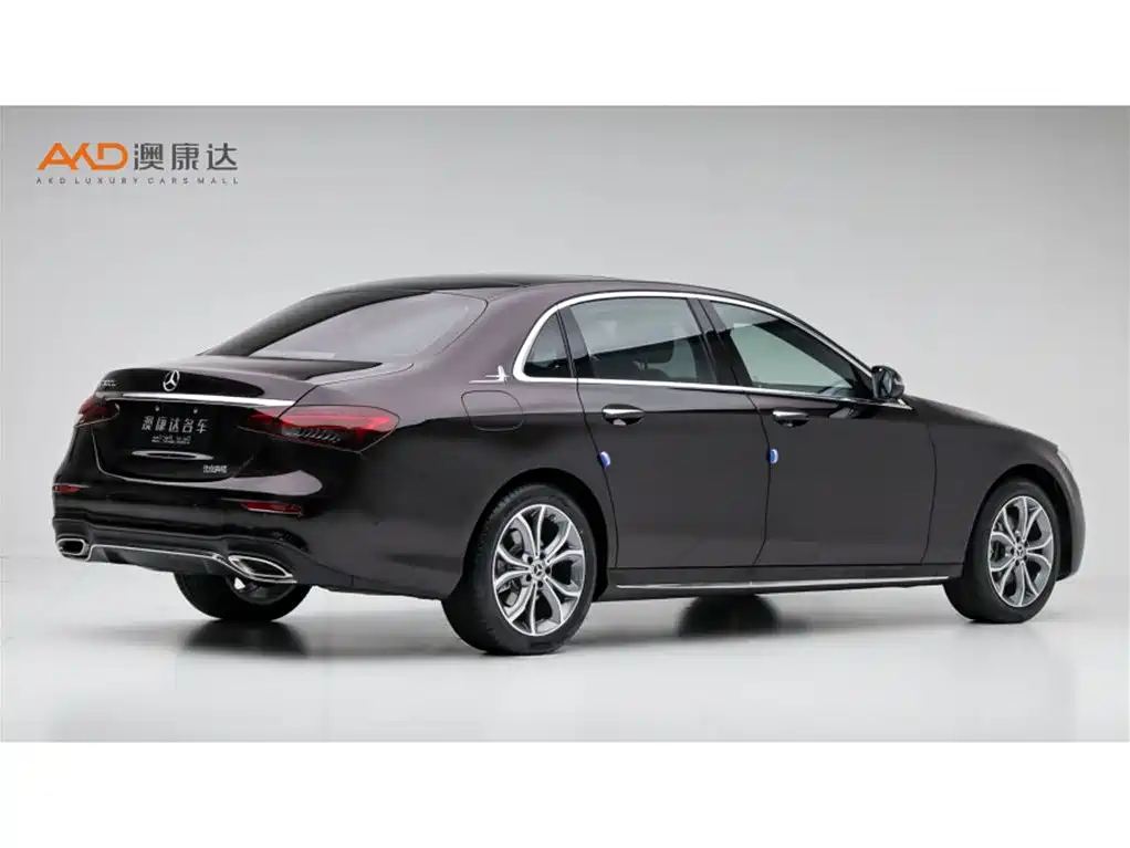 Mercedes-Benz E-Class — миниатюра 3