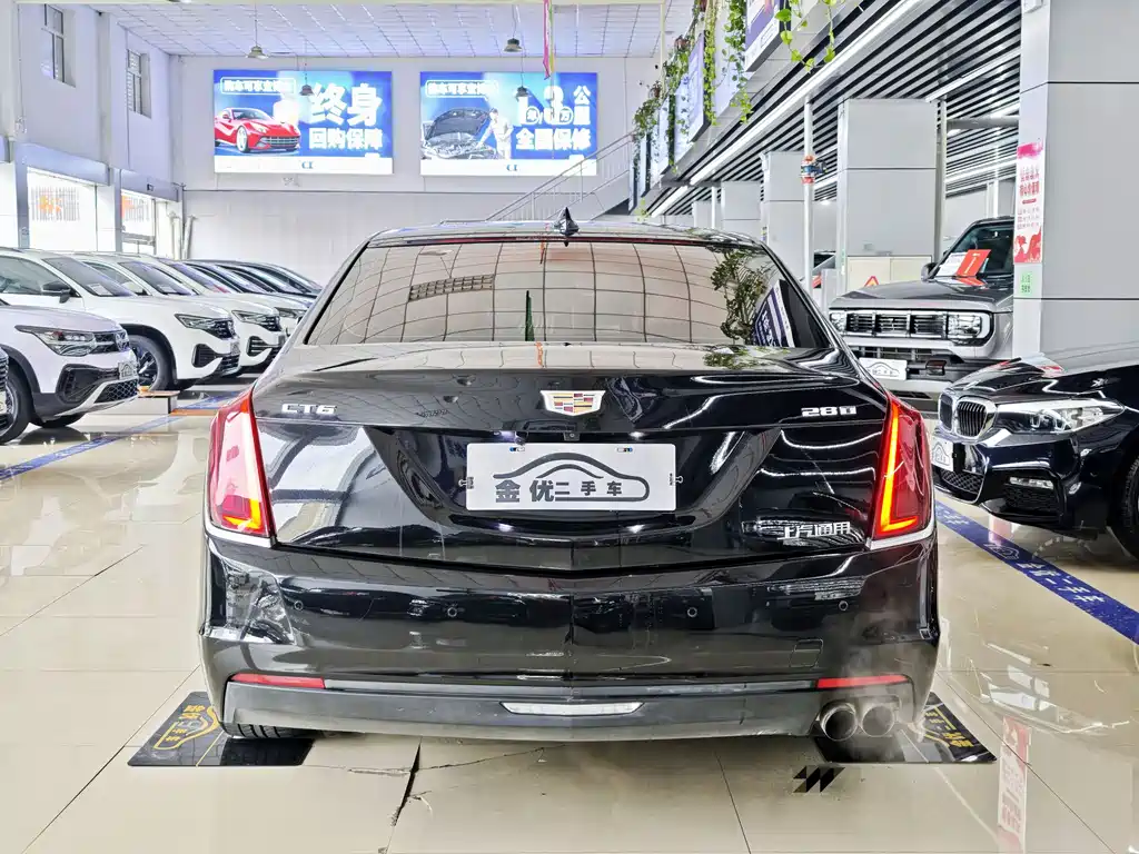 CADILLAC CT6