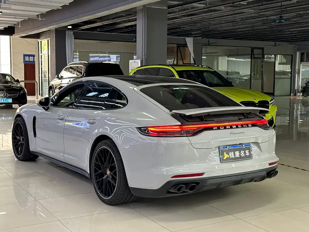 Porsche Panamera — миниатюра 16