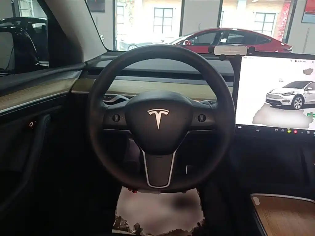 Tesla Model Y — фотографии объявления, Фото 11
