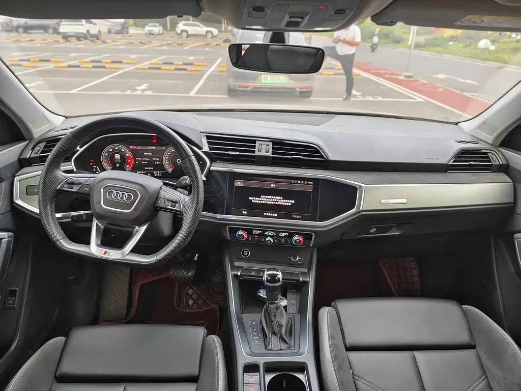 Audi Q3 Sportback — миниатюра 9