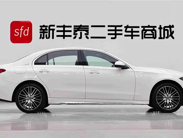 Mercedes-Benz C-Class — миниатюра 3