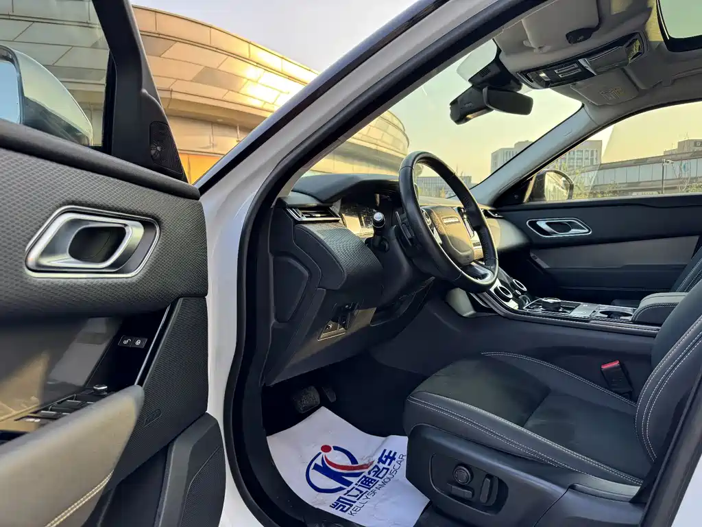 Land Rover Velar — миниатюра 9