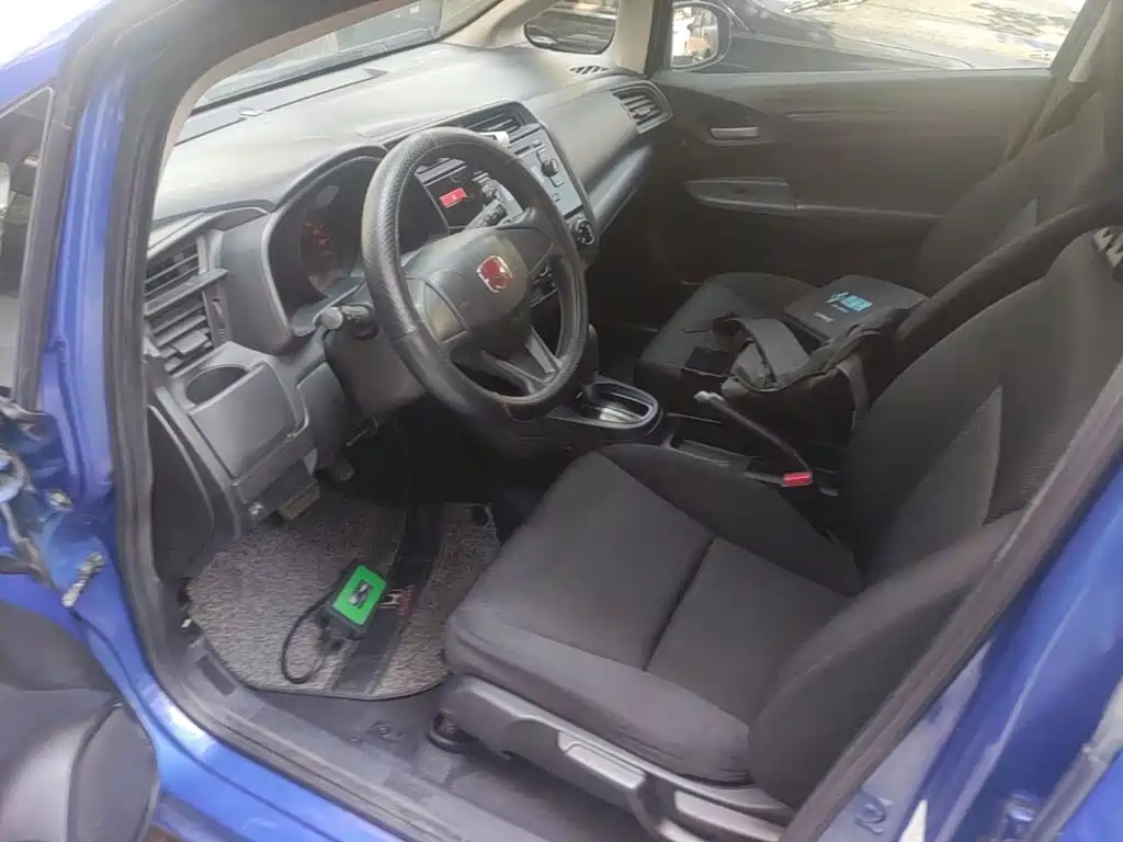 Honda Fit — миниатюра 15