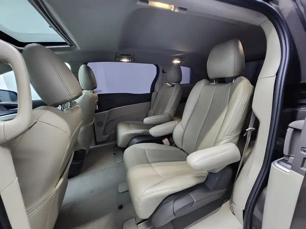 Buick GL8 2013 2.4L CT Luxury Comfort