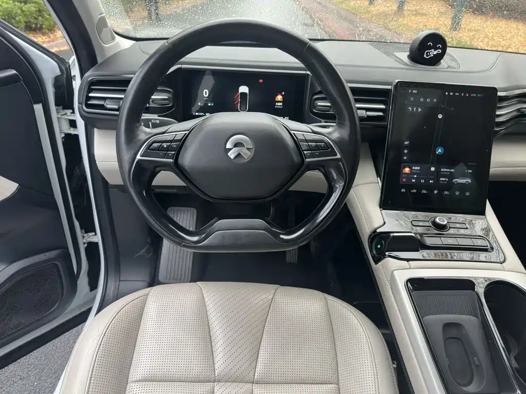 NIO NIO ES8