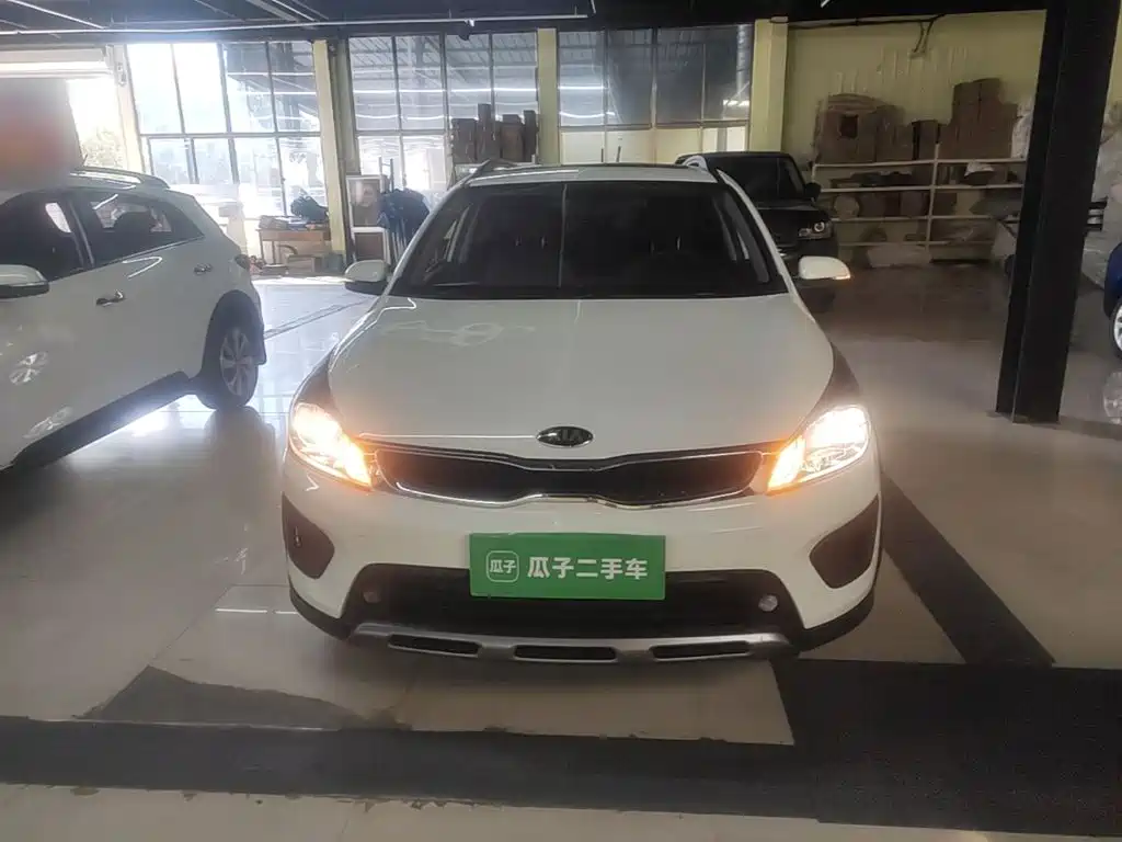 Kia KX Cross — миниатюра 3