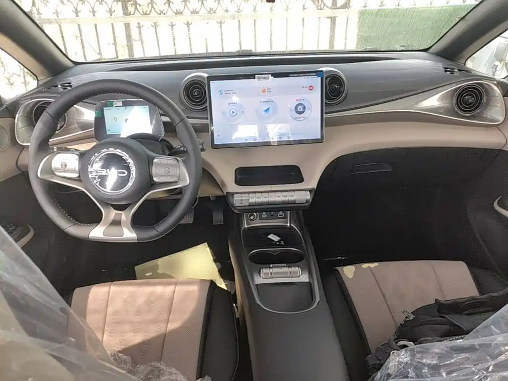 BYD Dolphin — миниатюра 10