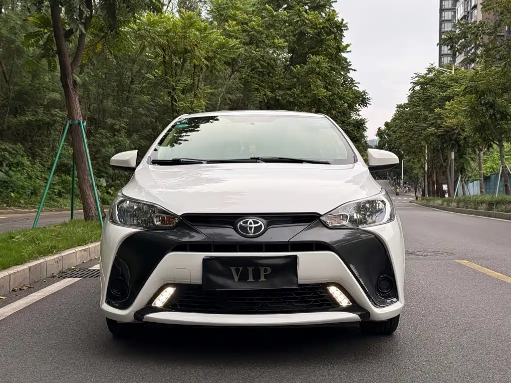 Toyota Yaris L — миниатюра 4