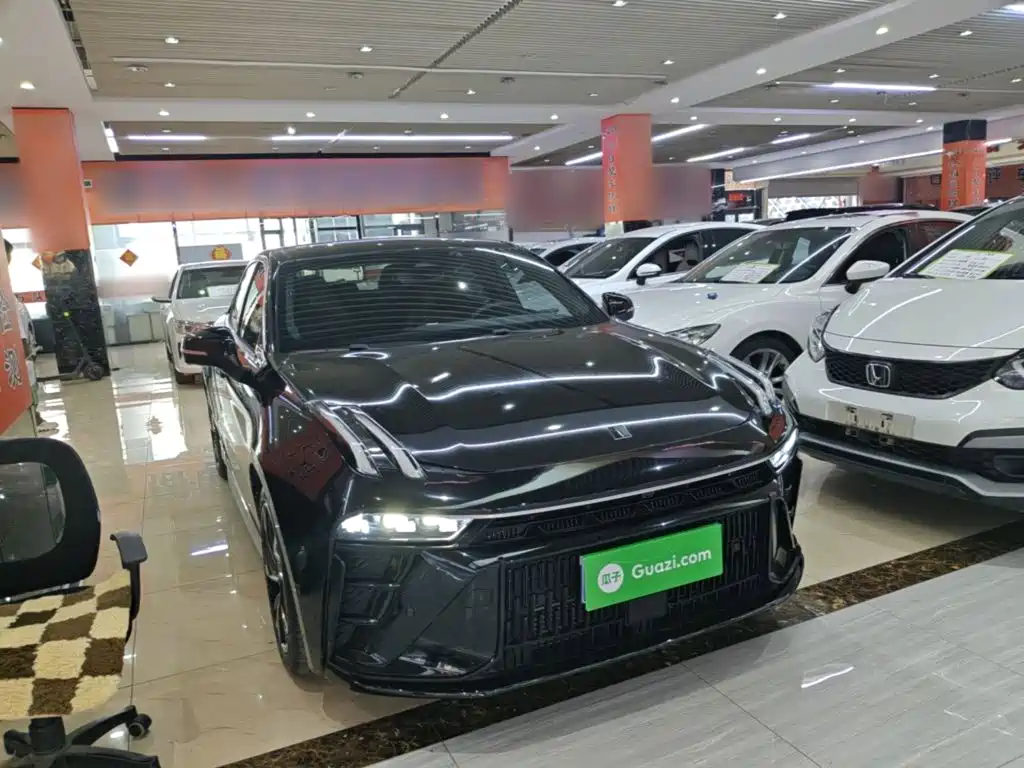Lynk & Co 03 — миниатюра 4