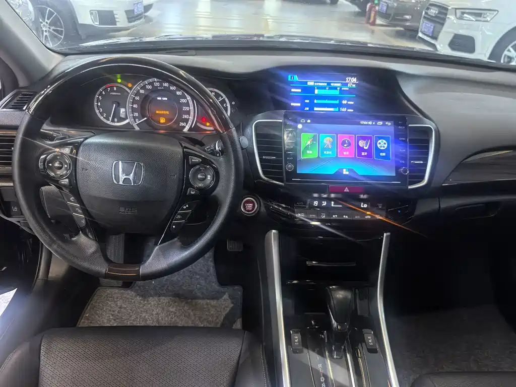 Honda Accord — миниатюра 6
