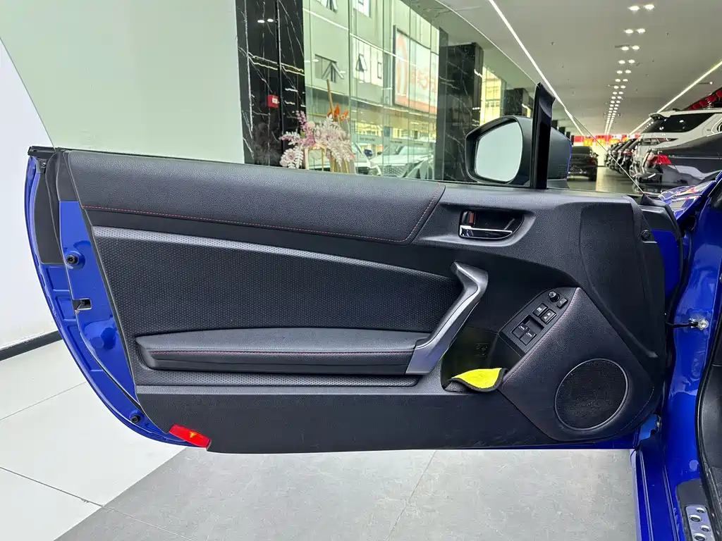 Subaru BRZ — миниатюра 8