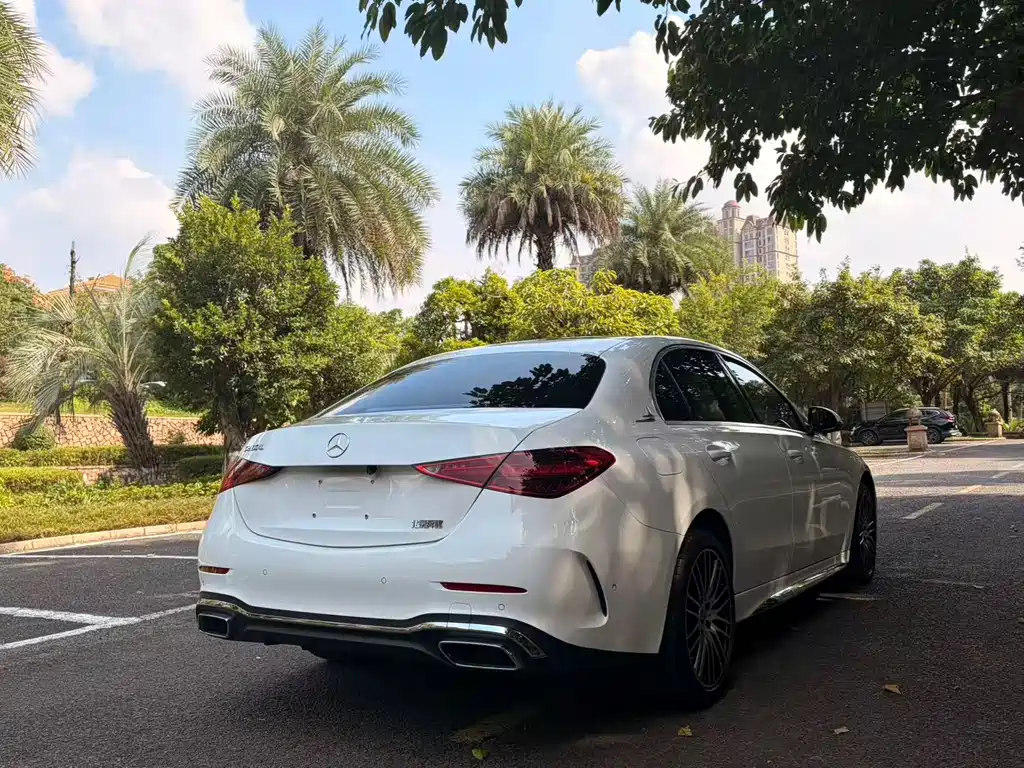 Mercedes-Benz C-Class — миниатюра 9