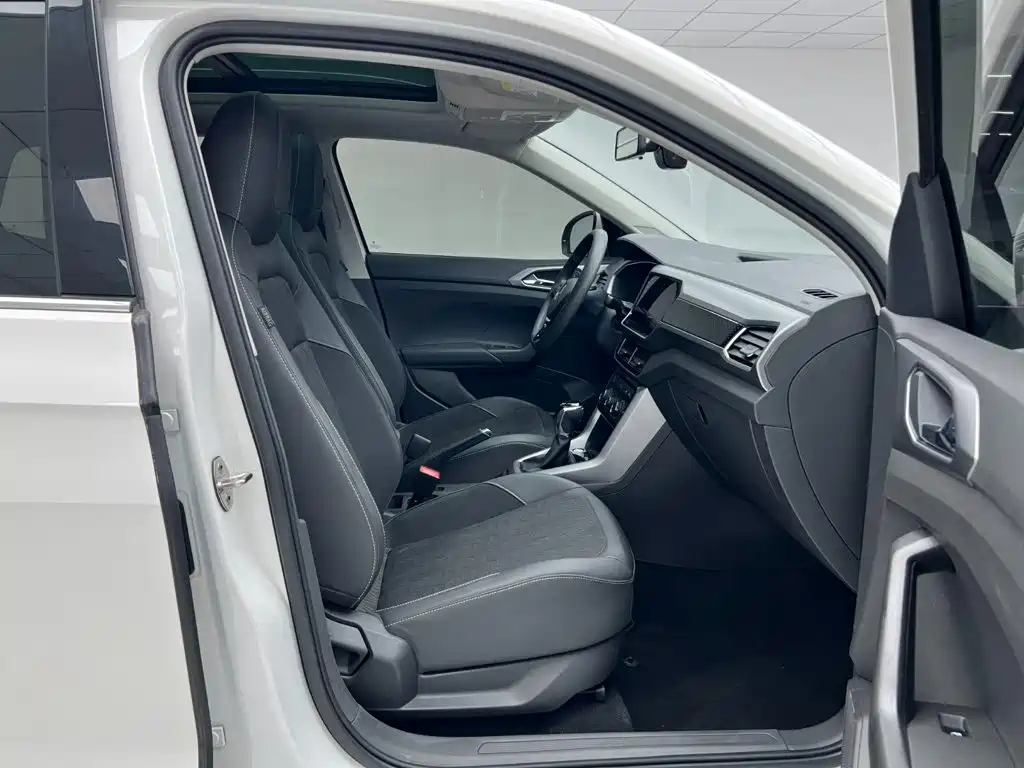 Volkswagen T-Cross — миниатюра 7