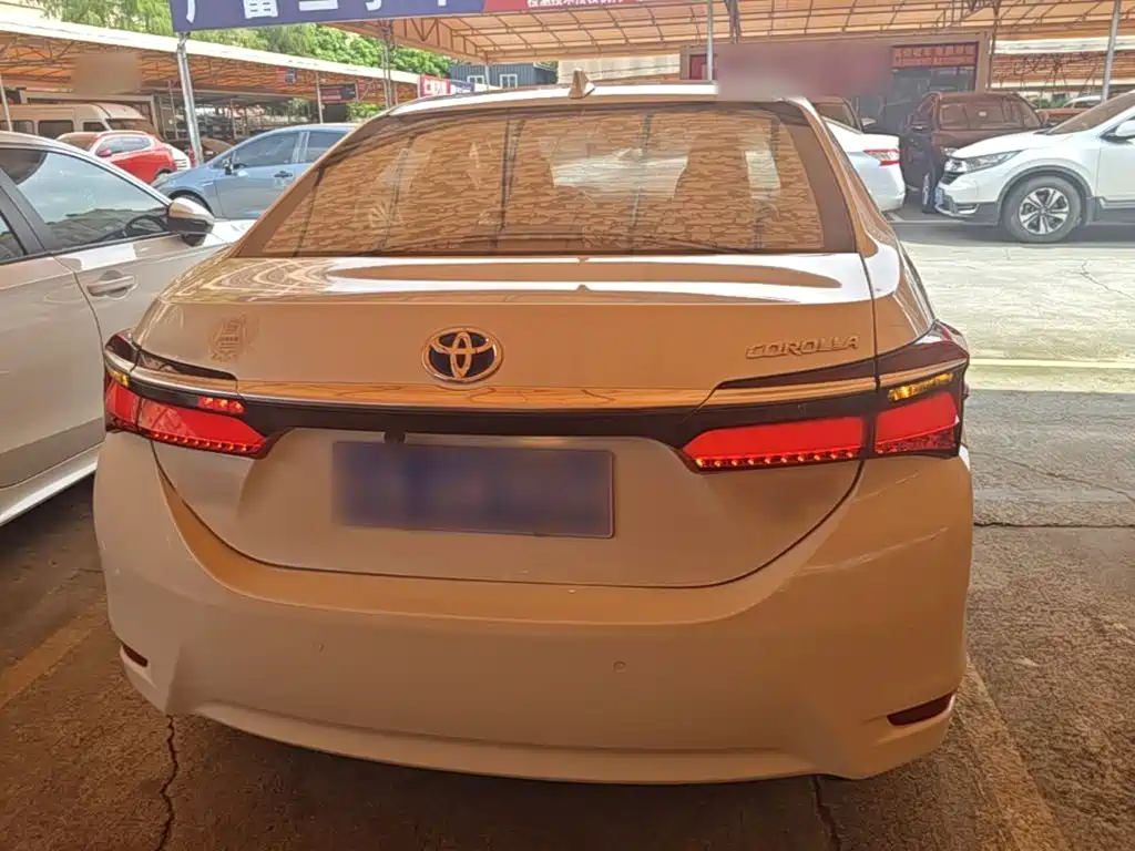 Toyota Corolla — миниатюра 6