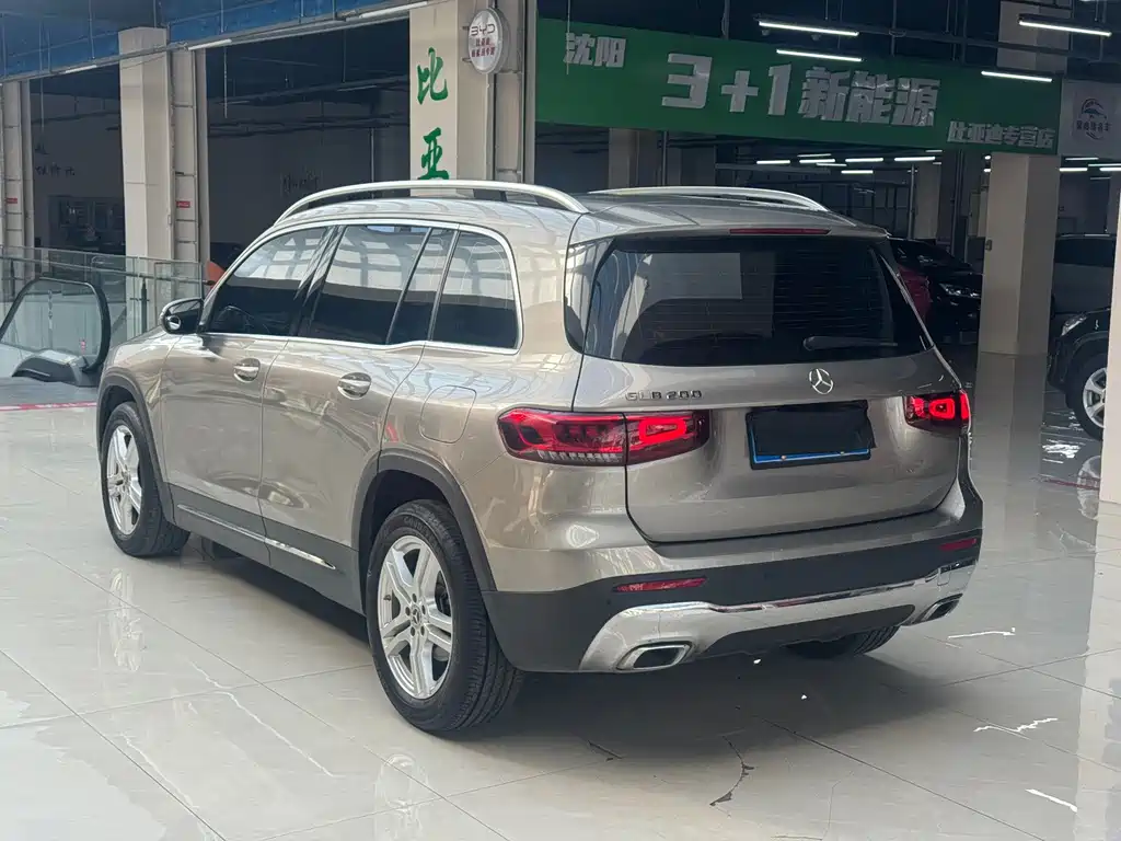 Mercedes-Benz GLB — миниатюра 7