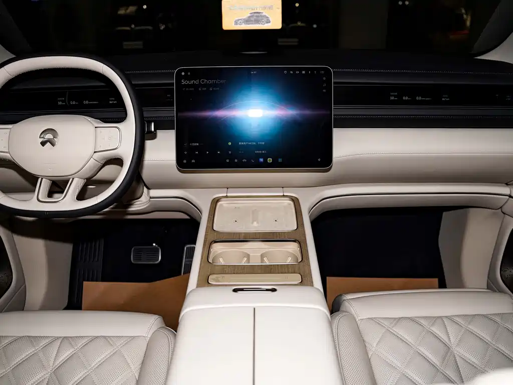 NIO ES8 — миниатюра 18