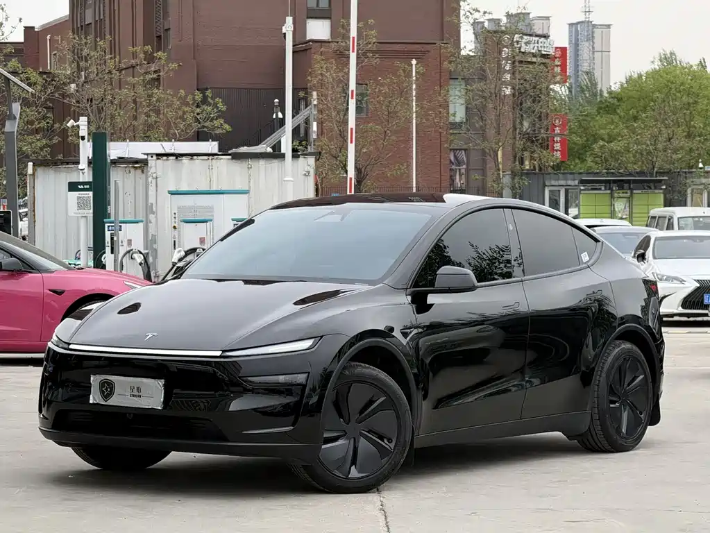 Tesla Model Y 2026