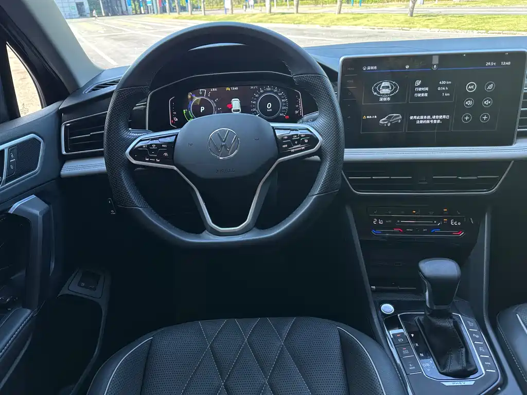 VOLKSWAGEN TIGUAN L NEW ENERGY