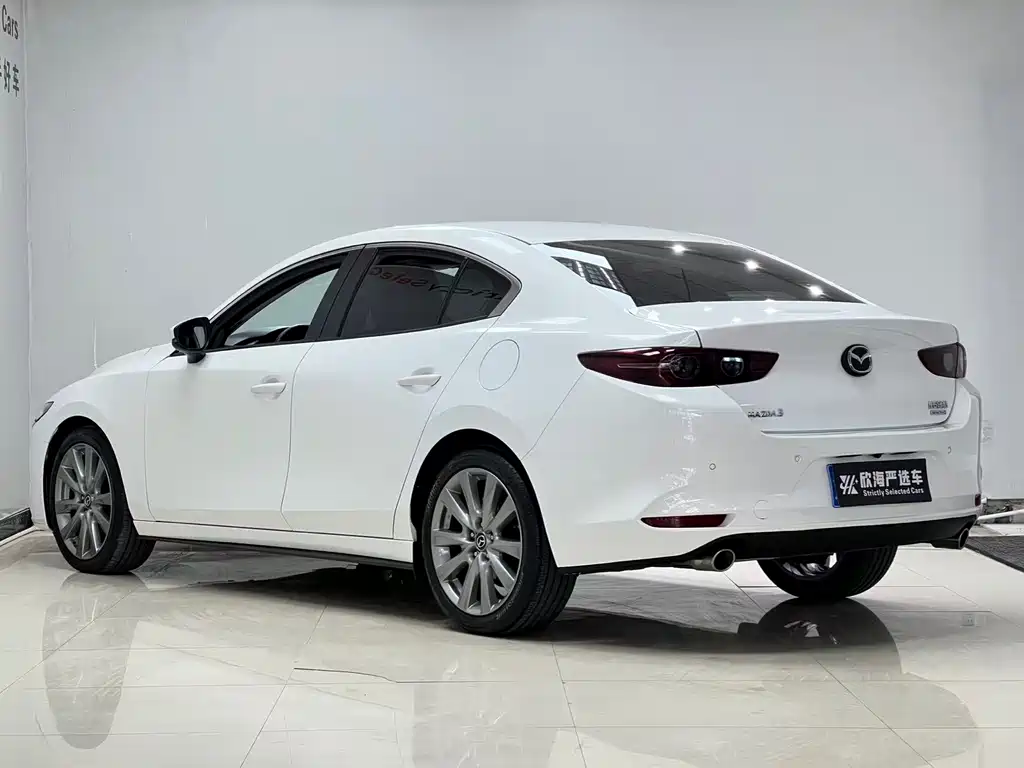 Mazda 3 Axela — миниатюра 4