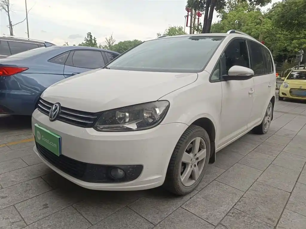 Volkswagen Touran 2014
