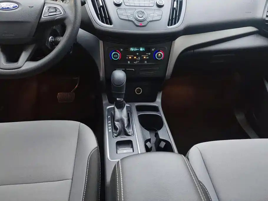 Ford Kuga — миниатюра 16