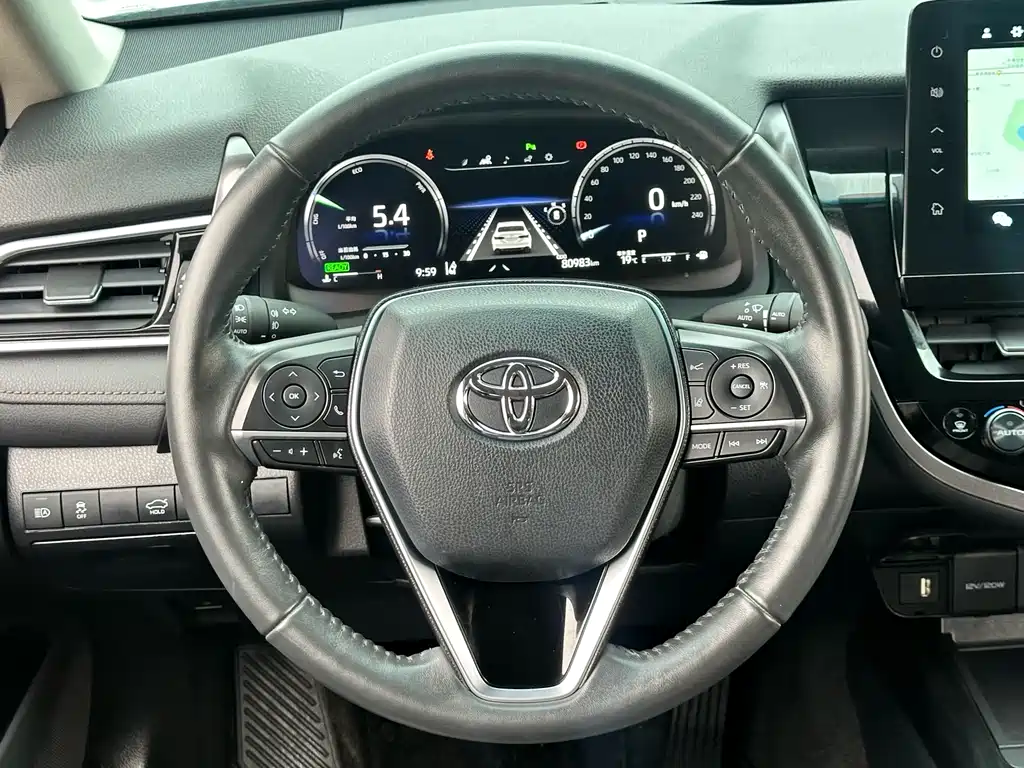 TOYOTA CAMRY