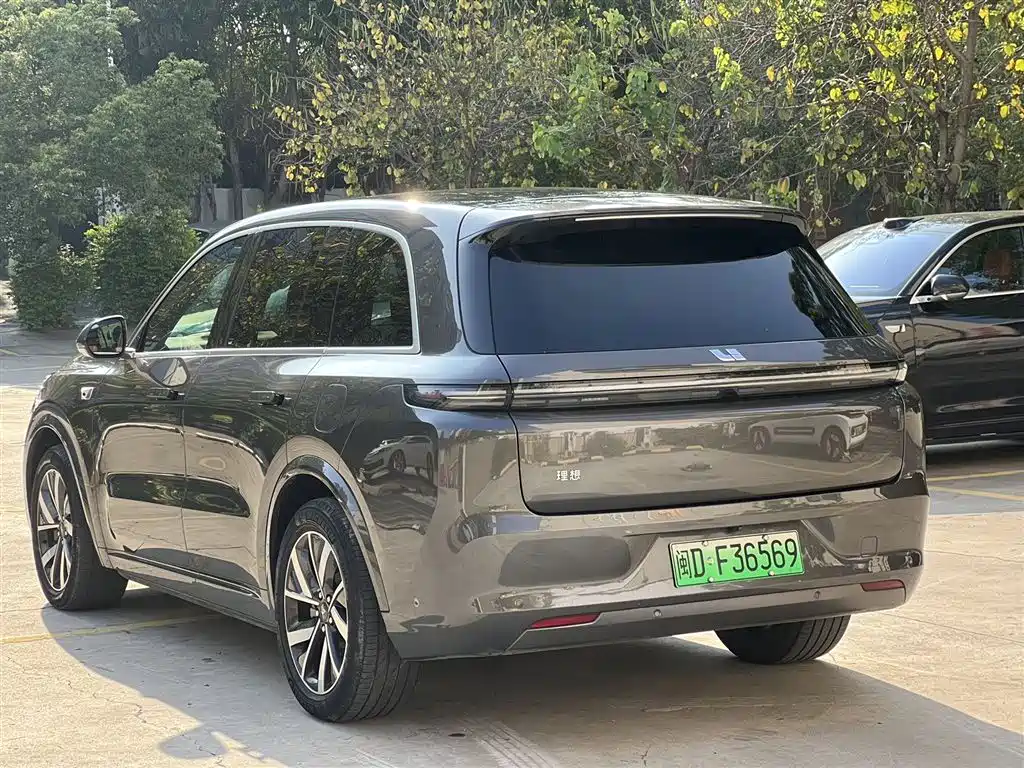 Li Auto L8 2023 Pro