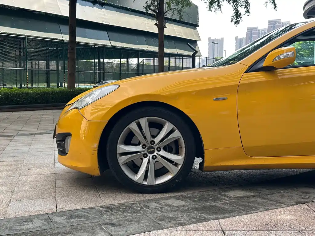Hyundai Genesis Coupe — миниатюра 5