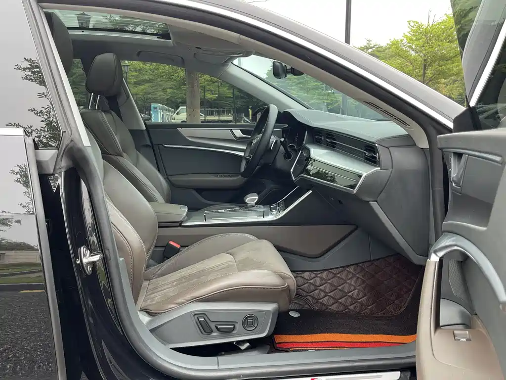 Audi A7L — миниатюра 18
