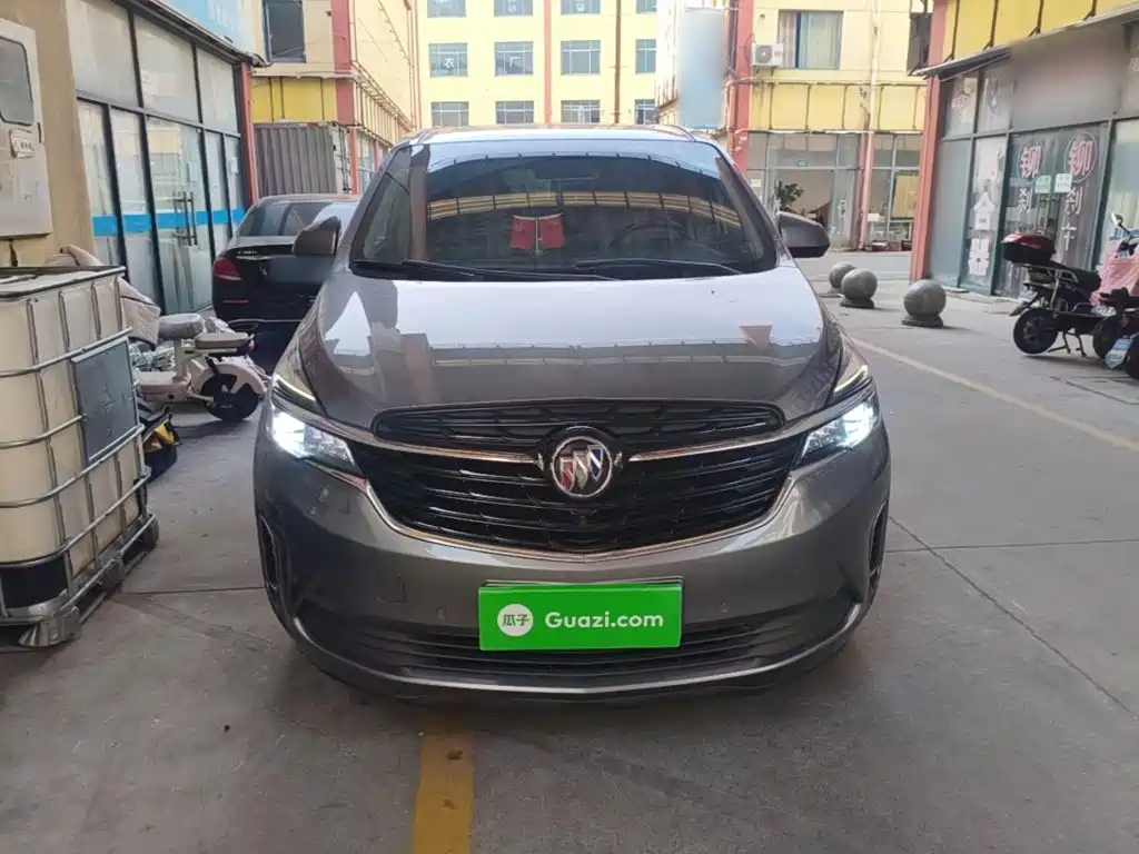 Buick GL8 — миниатюра 3