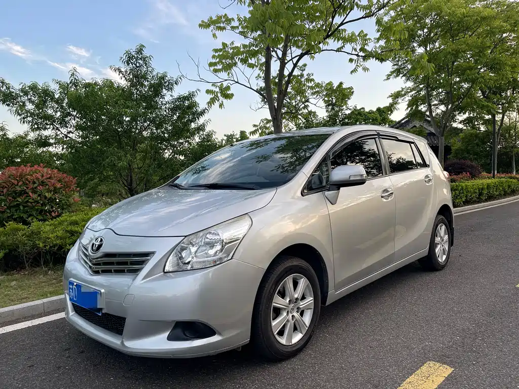 Купить Toyota Verso
