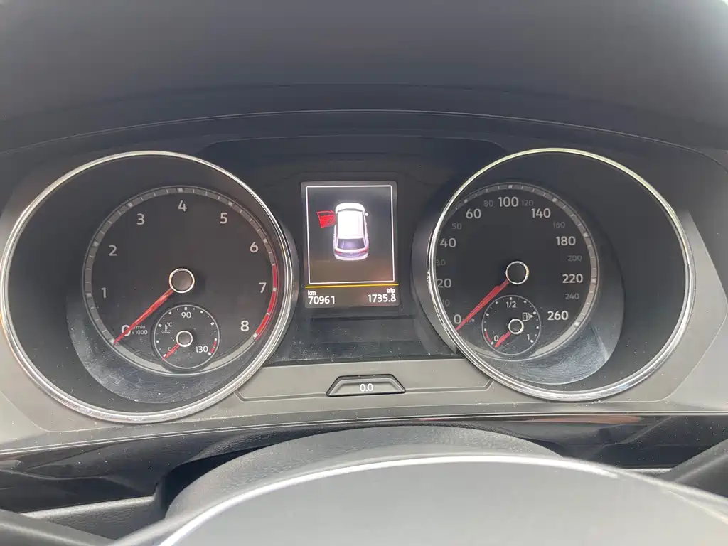Volkswagen Tiguan L — миниатюра 10