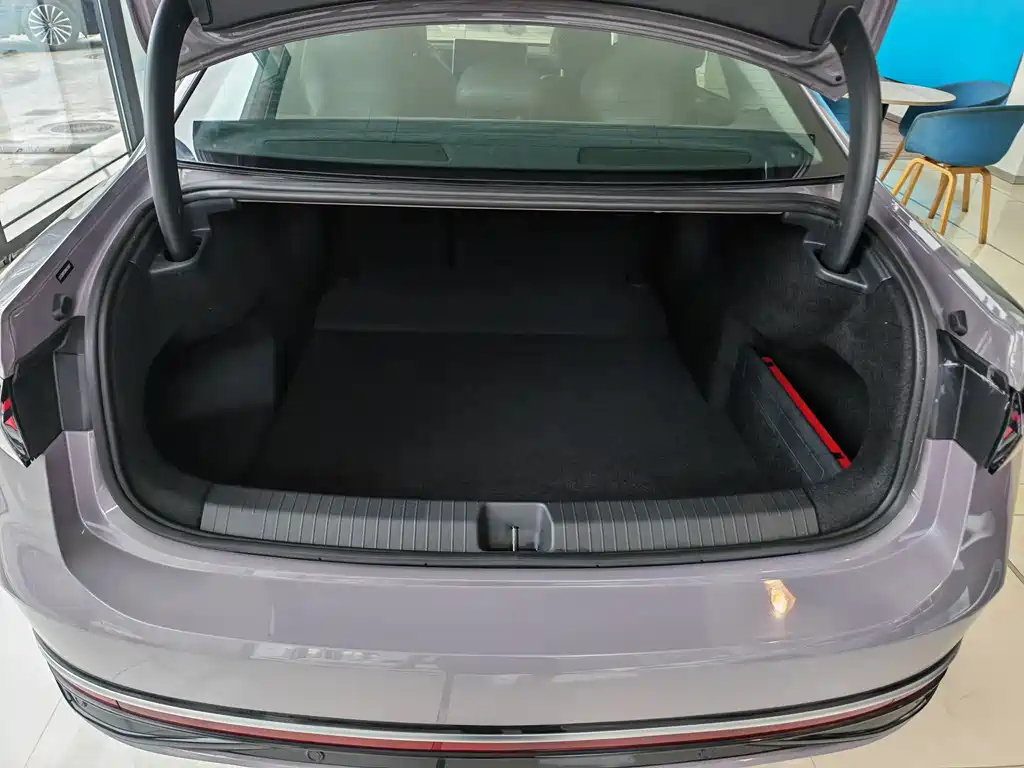 Volkswagen Passat 2025 Pro 380TSI