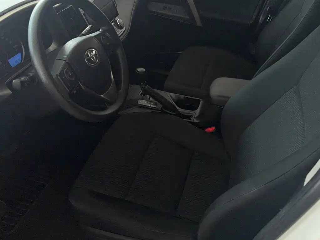 Toyota RAV4 — миниатюра 18