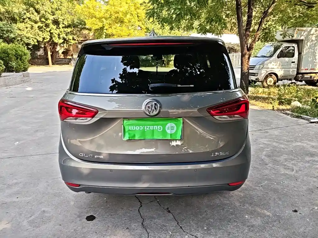 Buick GL6 — миниатюра 6