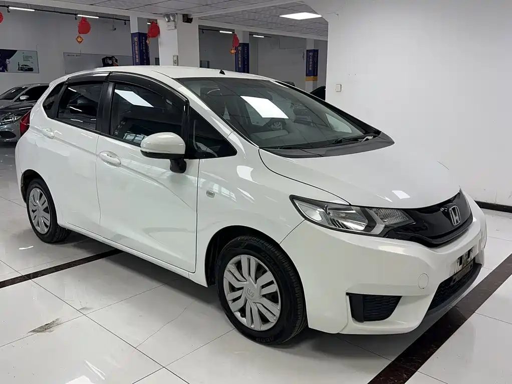 Honda Fit — миниатюра 12