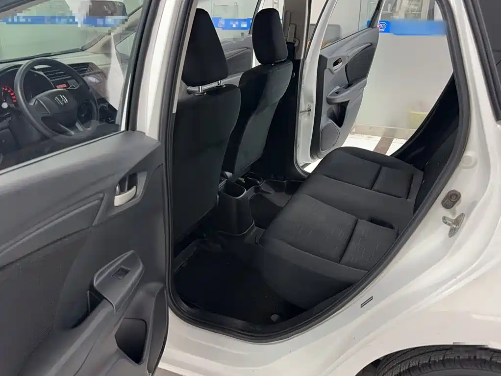 Honda Fit — миниатюра 17