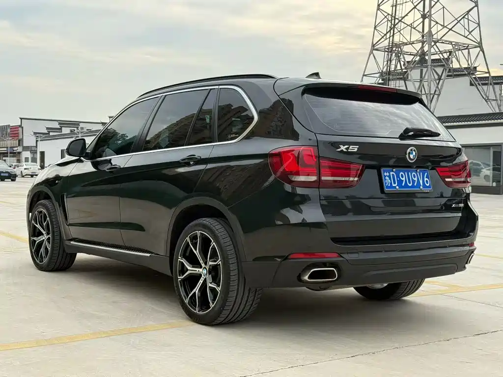 BMW X5 (Import) — миниатюра 3