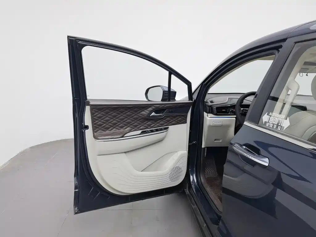 Hyundai Custo — миниатюра 8