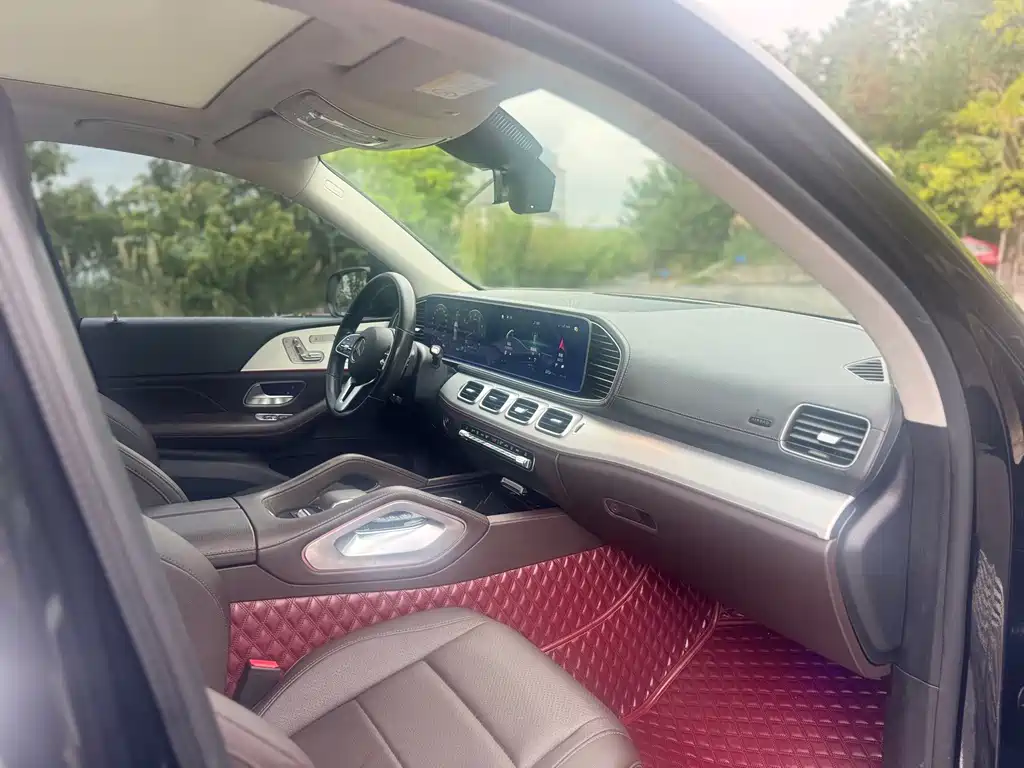 Mercedes-Benz GLE (Import) — миниатюра 11